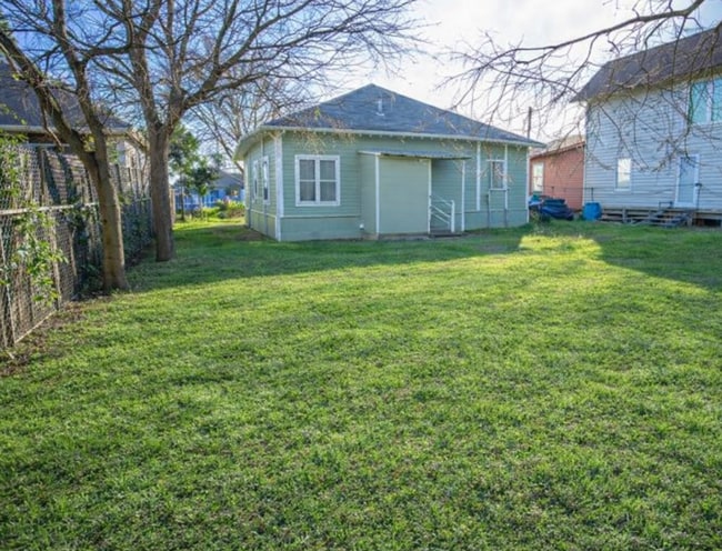 Building Photo - Beautiful 3BR/2Ba Home!