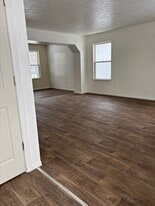 Building Photo - 57 W Warren Ave