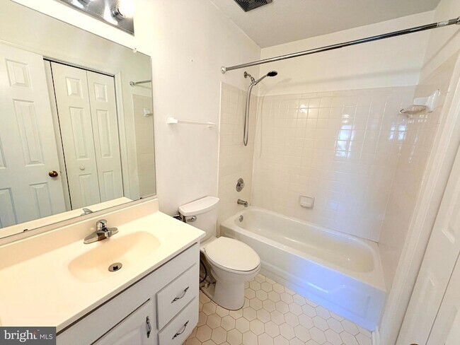 Building Photo - 43549 Coal Bed Ct