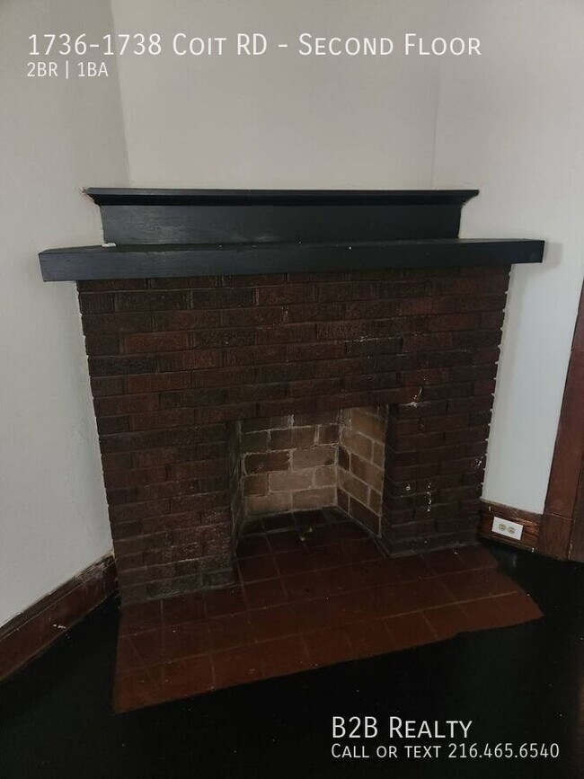 Building Photo - 1736-1738 Coit RD-Second Floor