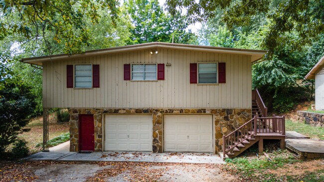 Building Photo - 630 Colonial Dr