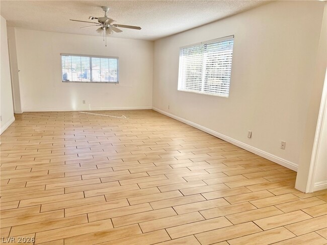 Building Photo - 428 S Beaumont St