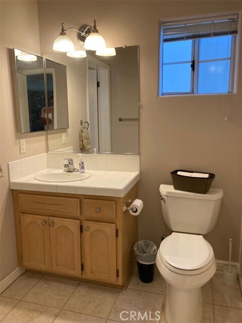 Building Photo - 1050 Carousel Rd