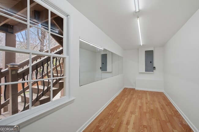 Building Photo - 3303 Greencastle Chase NE