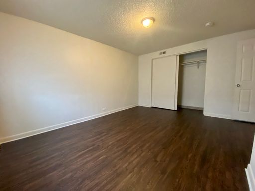 Building Photo - 2 Bedroom 1 Bath Near Firestone Available NOW!