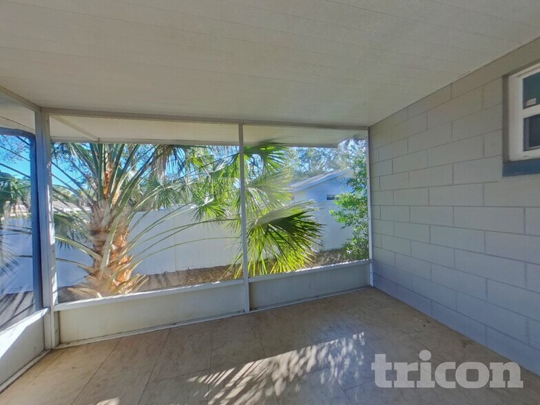 Building Photo - 2705 Knollwood Trail