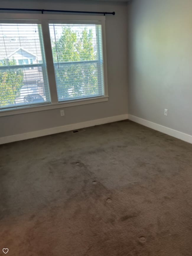 Building Photo - Stylish 3-Bedroom Townhome in Traverse Mou...