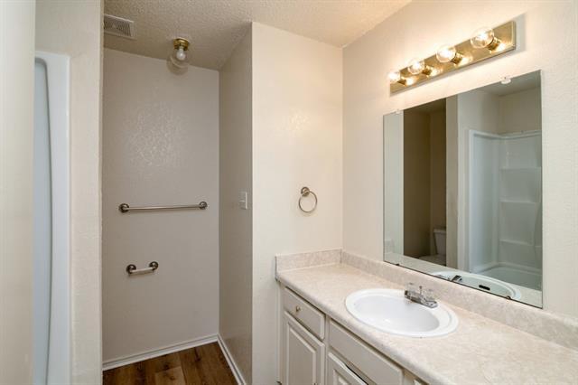 Building Photo - 4721 Wineberry Dr