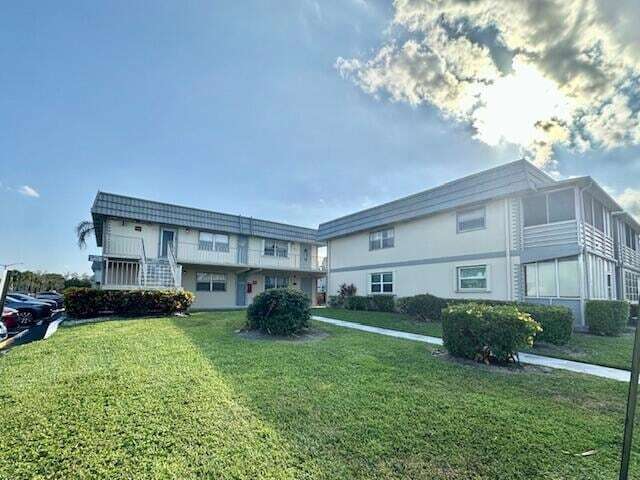 Primary Photo - 457 Brittany Dr