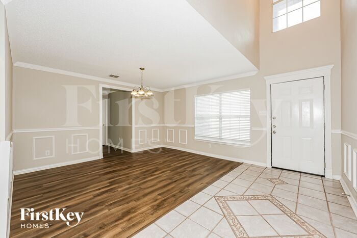 Building Photo - 301 Sunset Oaks Dr