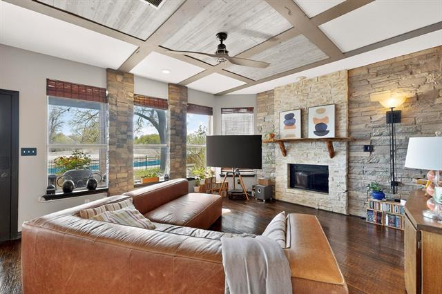 Building Photo - 5213 Quail Creek Dr