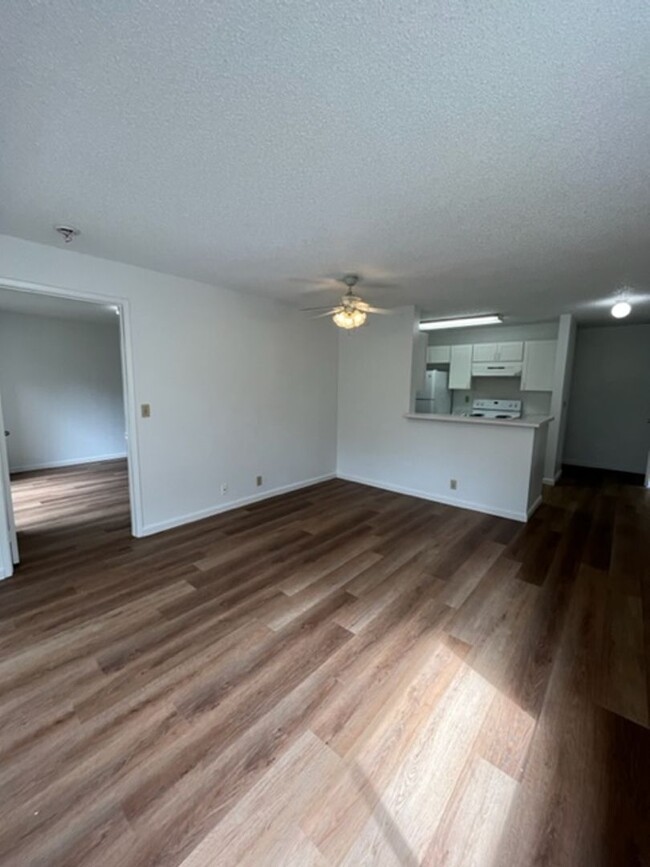 Primary Photo - Newly Renovated 3 bedroom/2 bath with 2 pa...