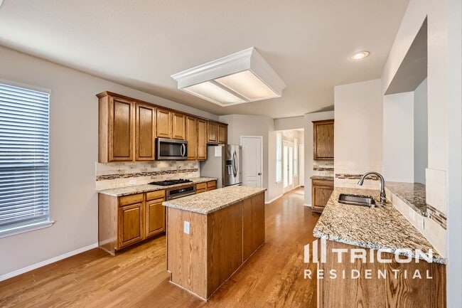 Building Photo - 3812 Calloway Dr