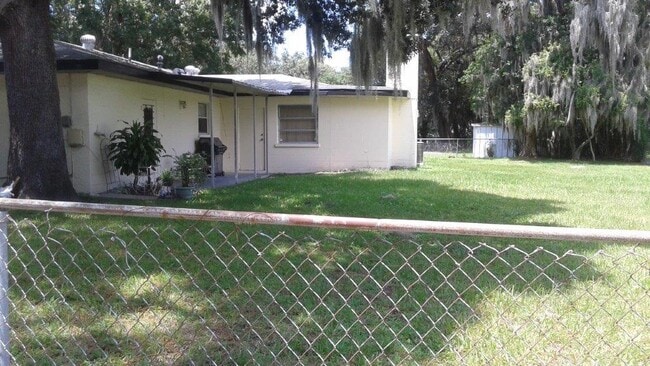 Building Photo - Rountree House