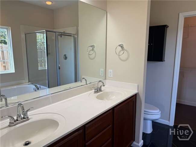 Building Photo - 107 Willow Point Cir