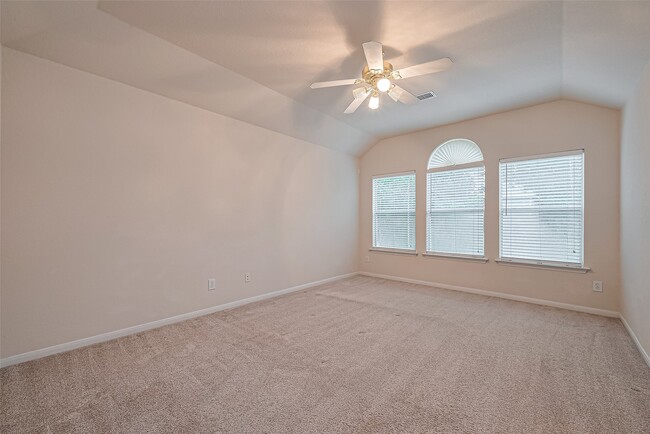 Building Photo - 18 W Greenhill Terrace Pl