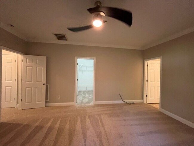 Building Photo - Charming 3-bedroom, 2-bathroom home located in the delightful community of Castle Hayne