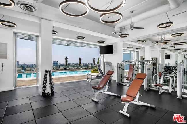 Building Photo - 8500 Burton Wy