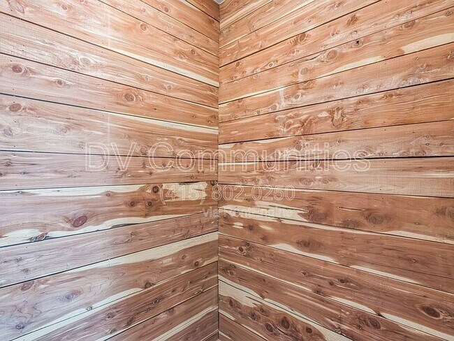 Building Photo - 3408 Oak Grove Dr