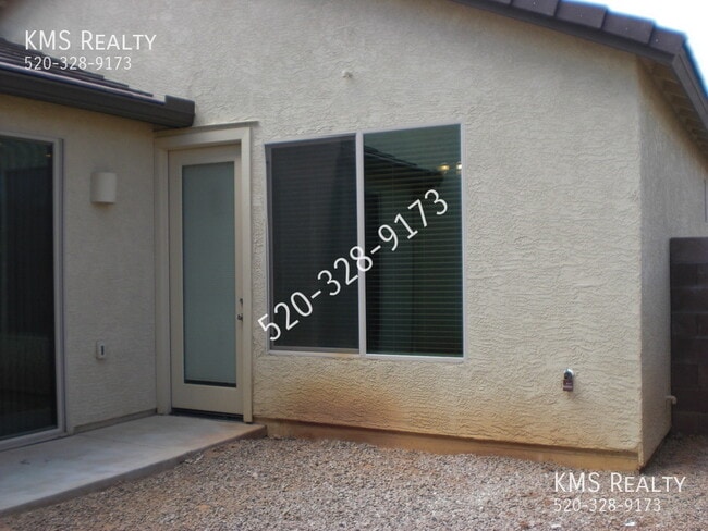 Building Photo - 14013 E Voss St