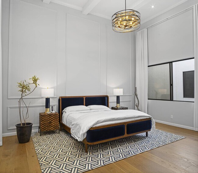 Building Photo - 2237 Century Hill