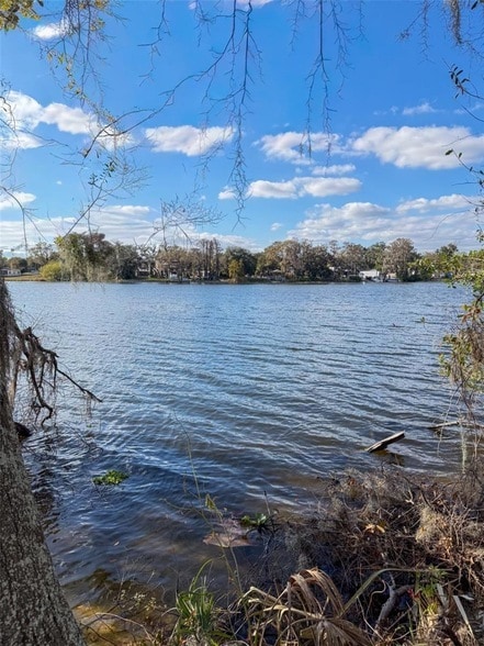 Building Photo - 7328 E Bank Dr