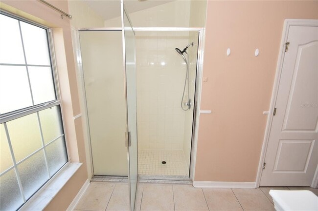 Building Photo - 13 Sergeant Ct