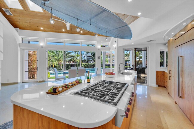 Building Photo - 74 Nurmi Dr