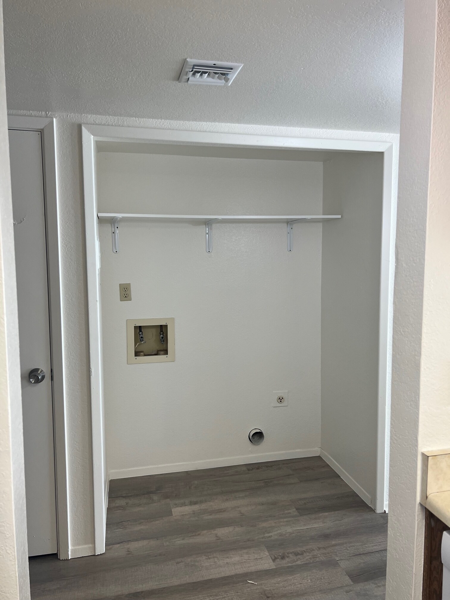 In unit full size laundry - 8257 W Santa Cruz Blvd