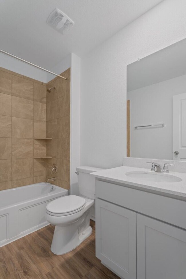 Building Photo - 290 Madrid