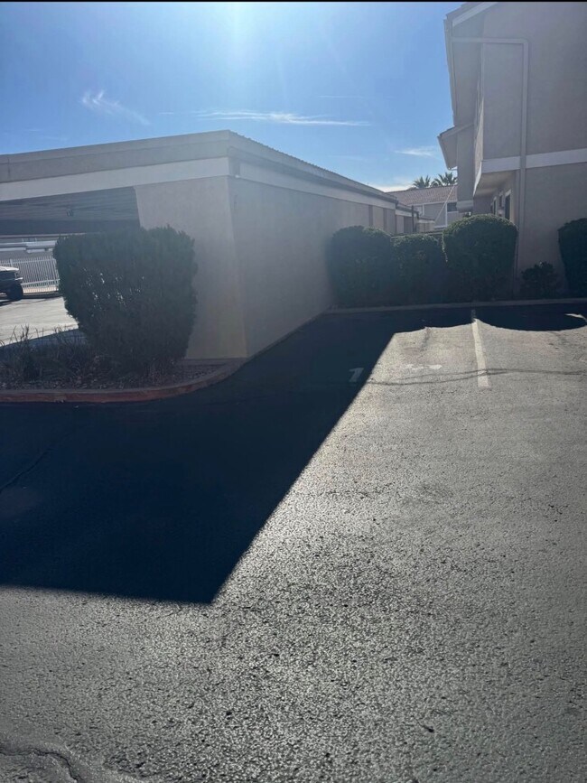Building Photo - 525 S 1100 E