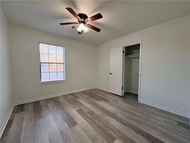 Building Photo - 3929 Flakes Mill Rd