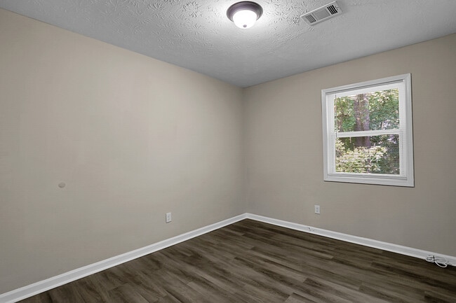 Building Photo - 1229 Creek Forest Ct NW
