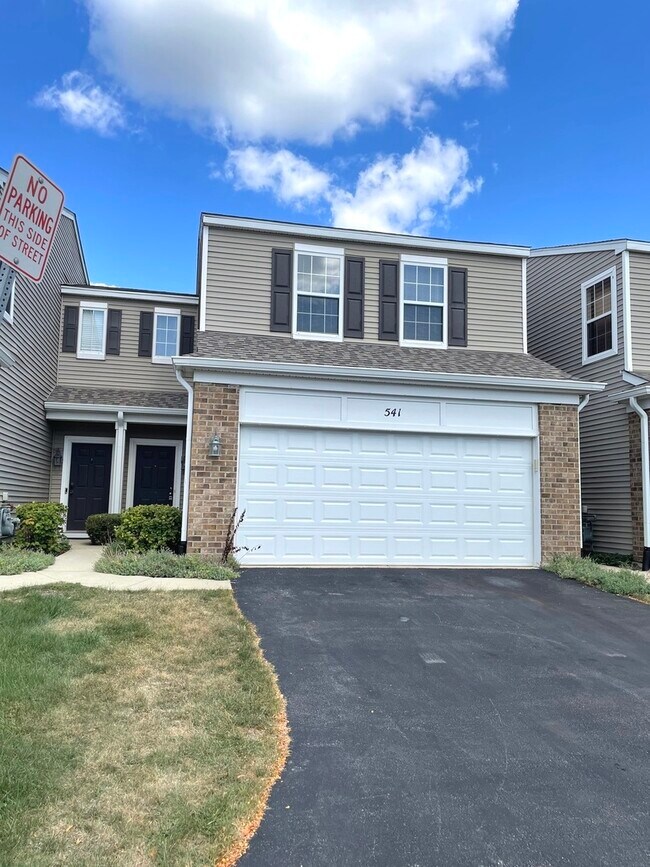 Building Photo - 541 Springbrook Trail N