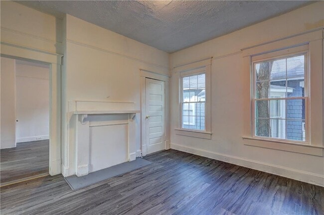 Building Photo - 1183 Holt Ave