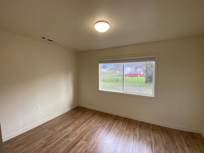 Building Photo - Great Remodeled 3 Bedroom House!