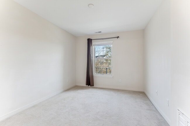 Building Photo - 116 Zenith Loop