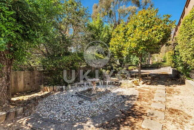 Building Photo - 4081 Oak Hill Rd