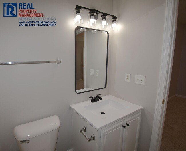 Building Photo - 3BR/2.5BA townhome in south Murfreesboro, close to I-24!