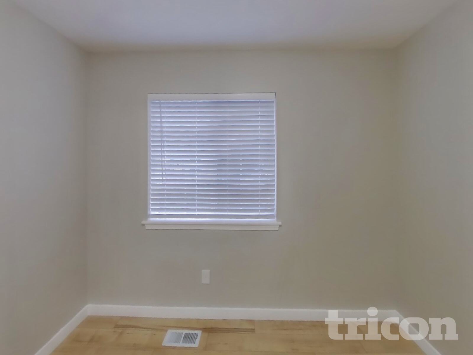 Building Photo - 16216 39th St Ct E