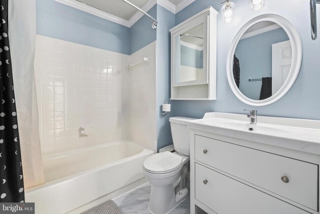 Building Photo - 549 Florida Ave