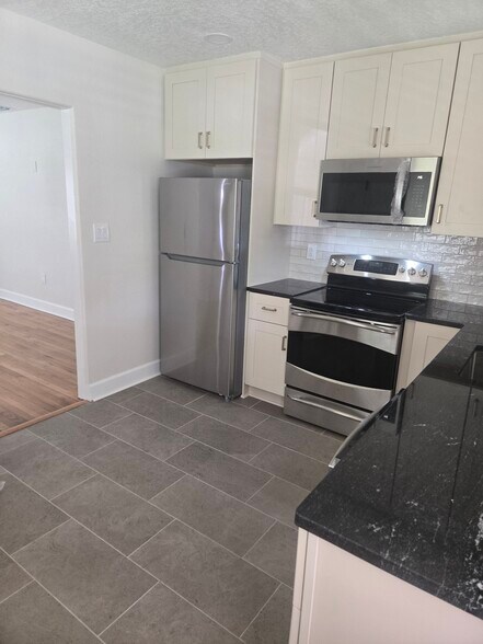 Building Photo - 3505 Midiron Dr