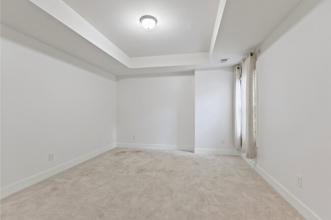 Building Photo - 1455 Reynolds Dr