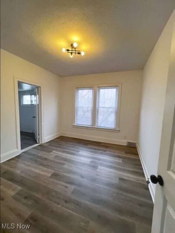 Building Photo - 3265 E Overlook Rd