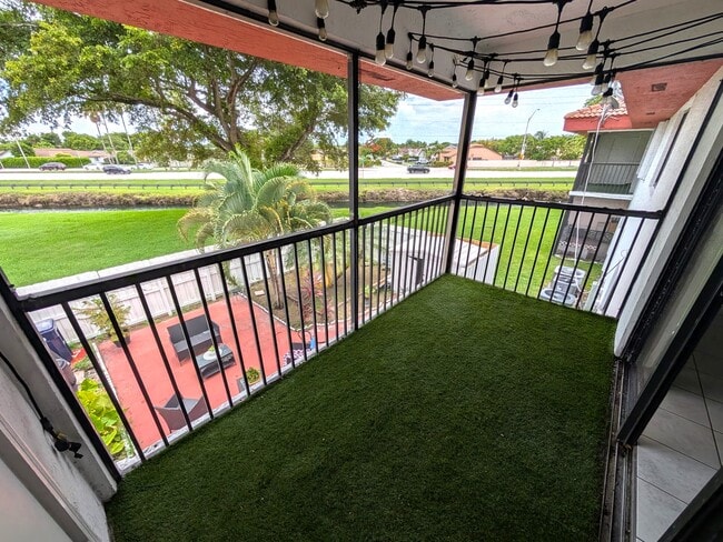 Building Photo - 9705 SW 138th Ave