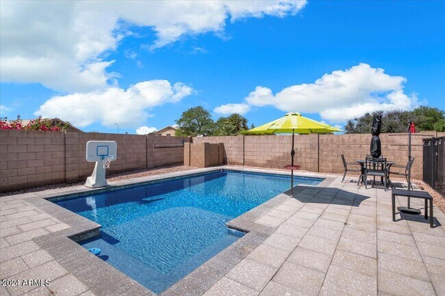 Building Photo - 4623 E Desert Wind Dr.