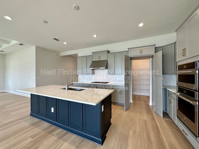 Building Photo - 248 Daymark Ln