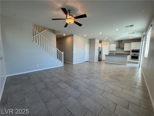 Building Photo - 2690 Topaz Blue St