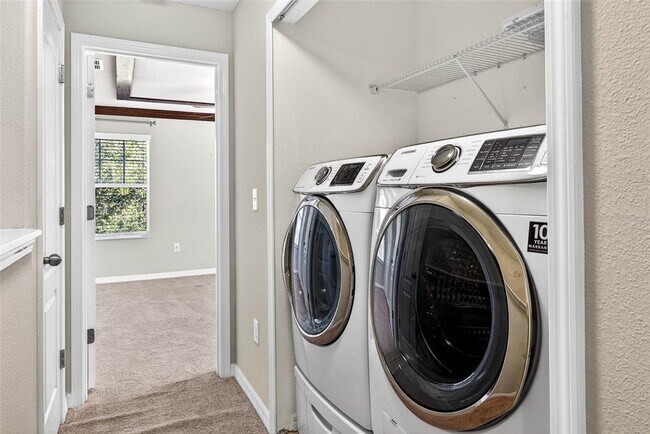 Building Photo - 31253 Claridge Pl