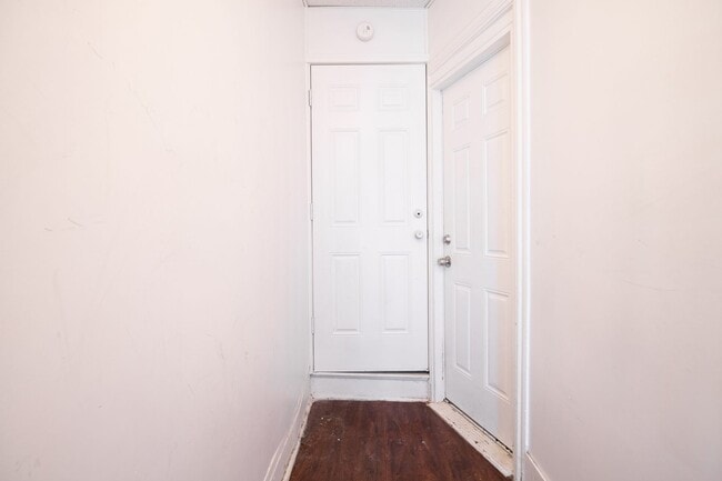 Building Photo - 919 Mifflin St